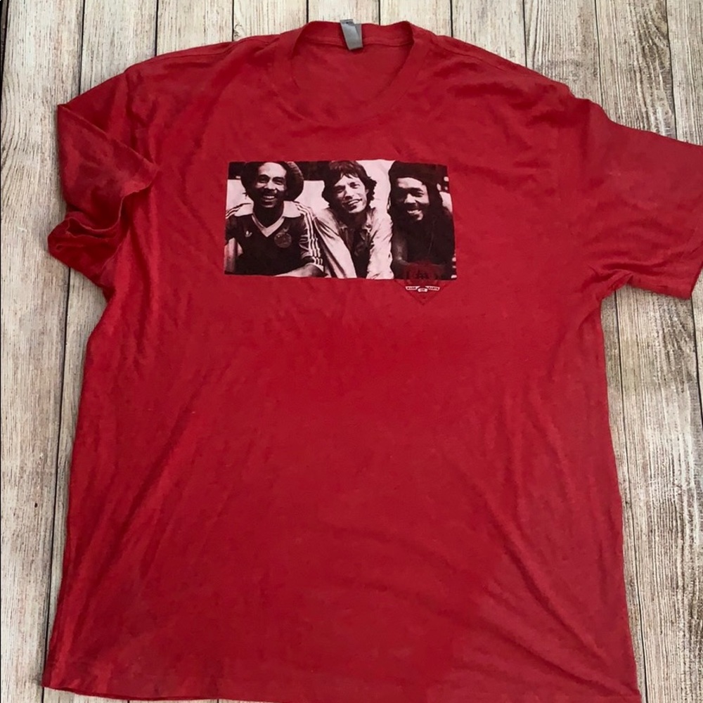 Next Level graphic tee size XXL